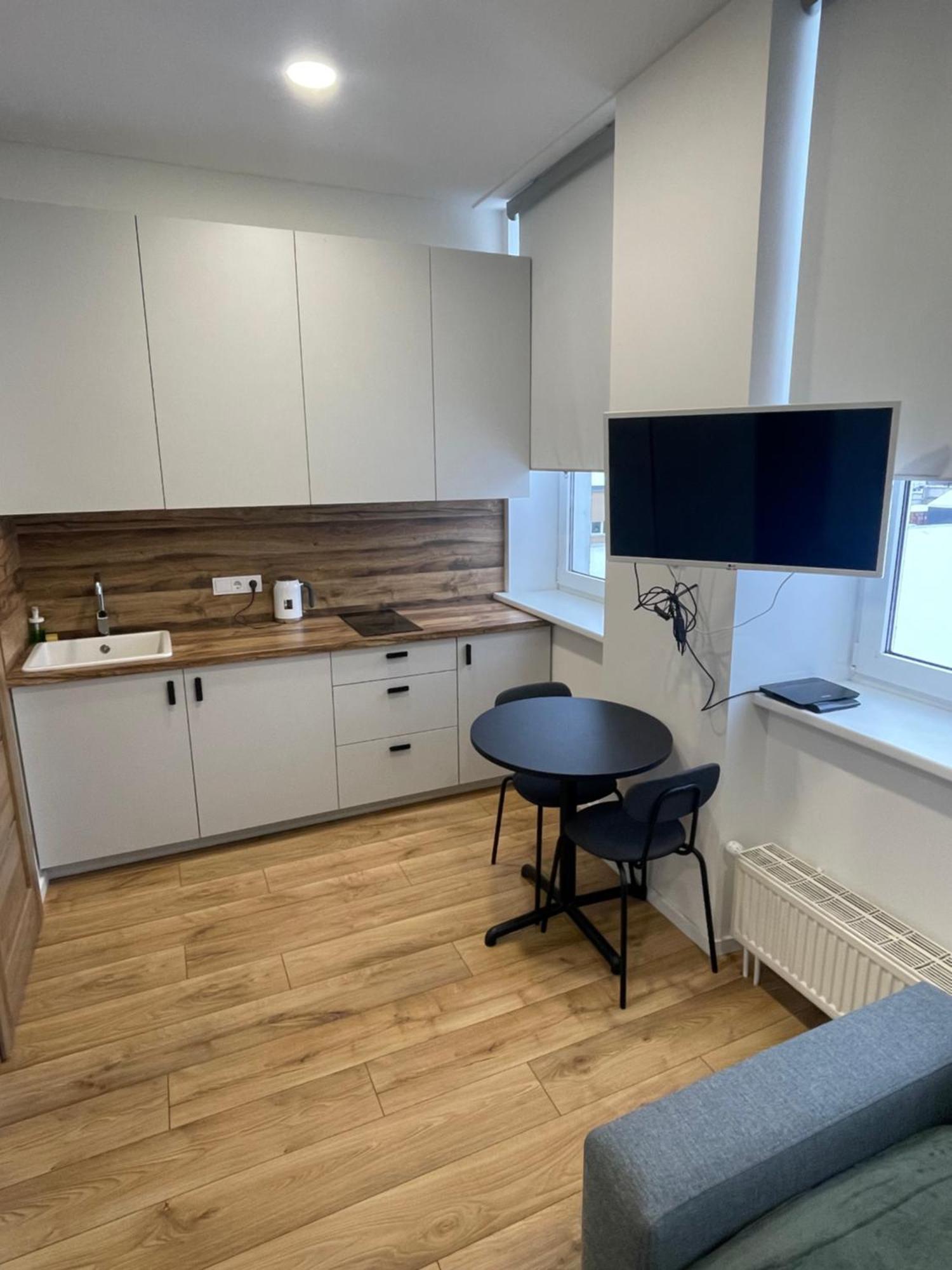 וילנה Airport Apartment 32 Self Check-In Free Parking מראה חיצוני תמונה